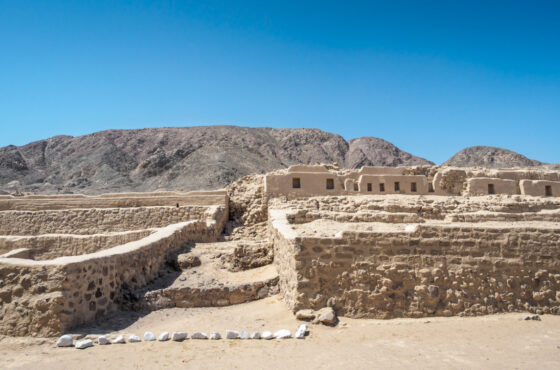 Naz-08 : Tour a las Pirámides de Cahuachi en Nazca - Un paso atrás en el tiempo
