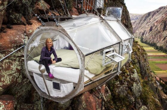 Cus-18 : Experiencia Skylodge - Pijamada Extrema con Vía Ferrata
