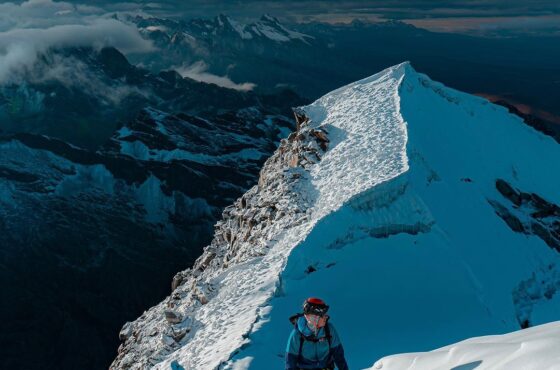 Hua-11 : Escalada al Vallunaraju - Aventura de 2 días en altitud